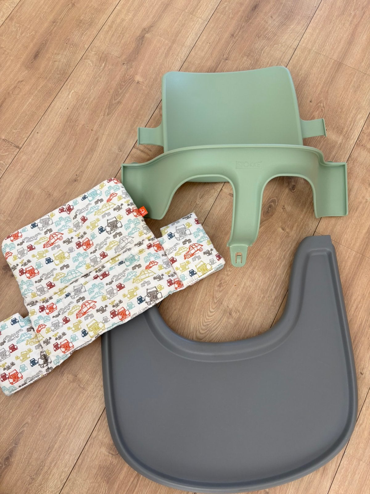 Stokke babyset, tray met kussen, Ophalen of Verzenden, Gebruikt, Overige typen, Afneembaar eetblad
