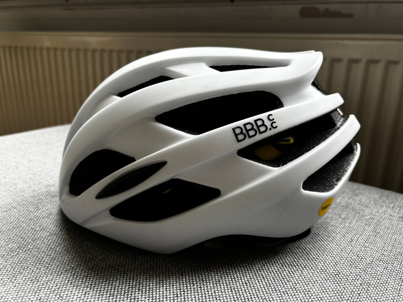 BBB Cycling Hawk MIPS fietshelm wit maat M, Ophalen of Verzenden, Zo goed als nieuw, M, Heer of Dame