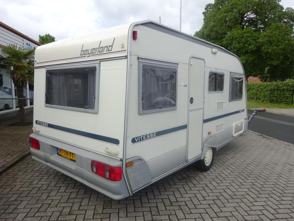Beyerland Vitesse 460 CT, Caravans en Kamperen, Caravans, Overige typen, Rondzit, Bedrijf, 750 - 1000 kg