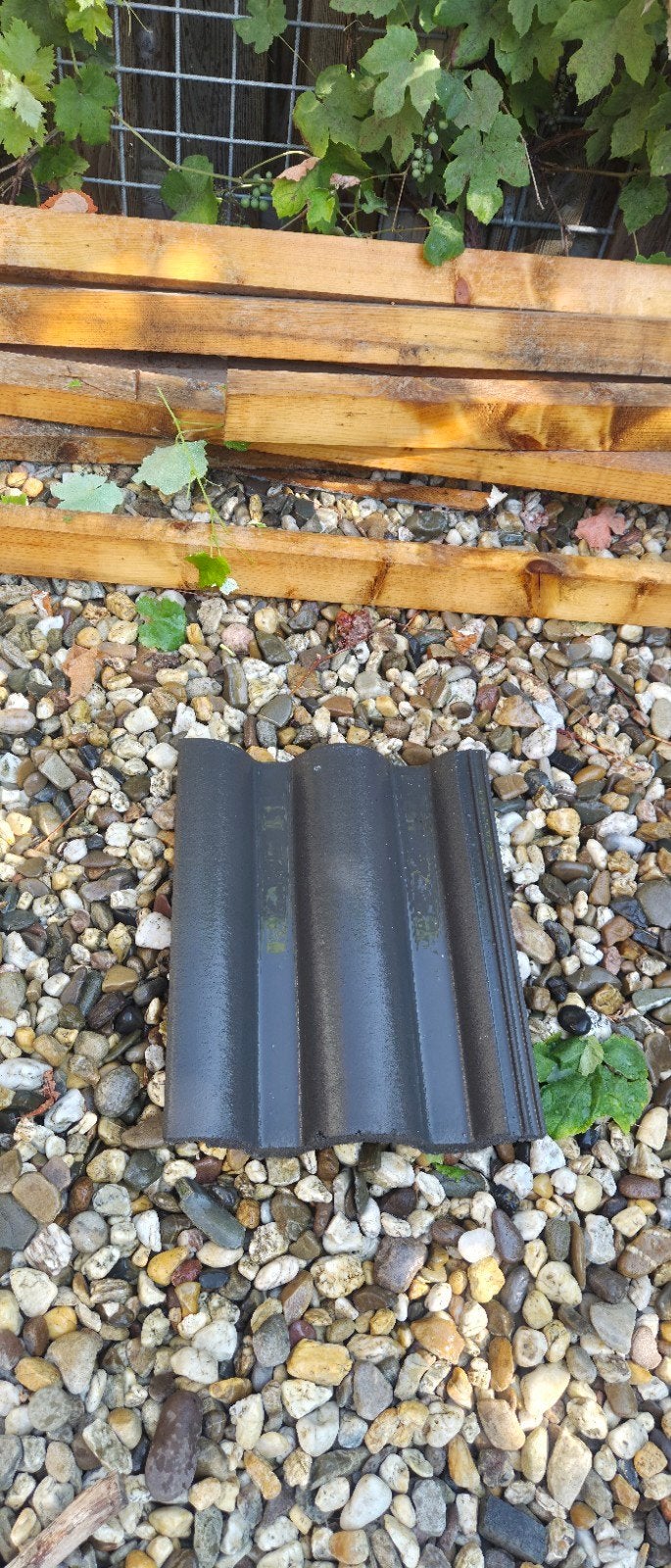 Lafarge dakpannen, 60 stuks, zo goed als nieuw, antraciet, Steen of Klei, Ophalen of Verzenden, Zo goed als nieuw, Dakpannen