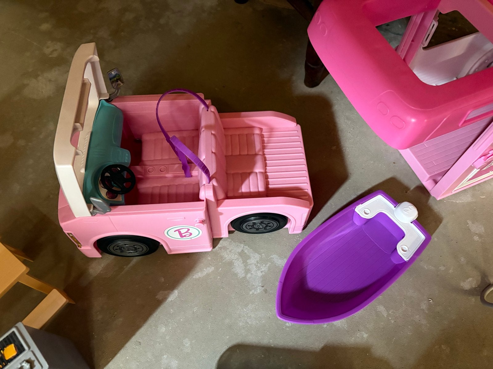 Foto 23 van Groot Barbie huis met veel extra's en accessoires