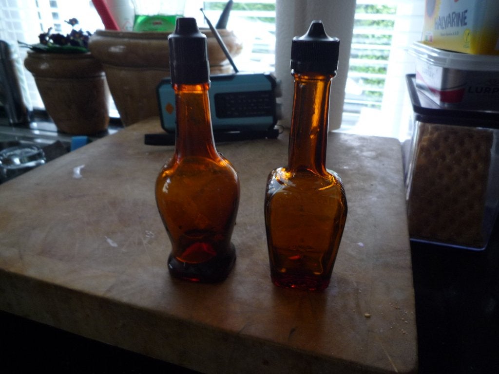2 x oud Maggi flesje rond of vierkant 14 cm 80 cl, Ophalen of Verzenden