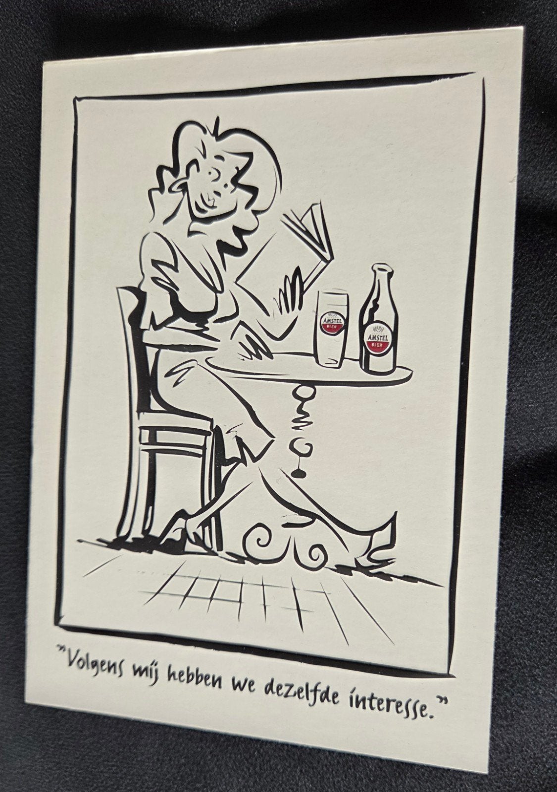Vrouw leest boek met Amstel bier, Verzenden, 1980 tot heden, Ongelopen, Overige thema's