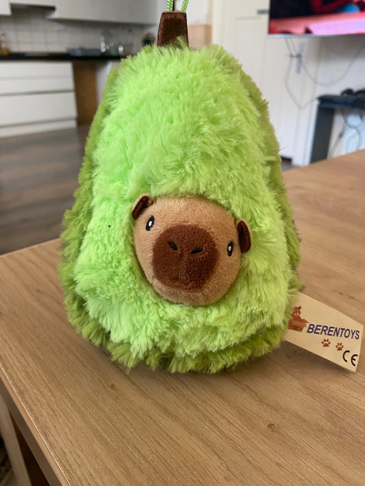 Capybara in avocado, Ophalen, Groen, Overige merken, Overige karakters