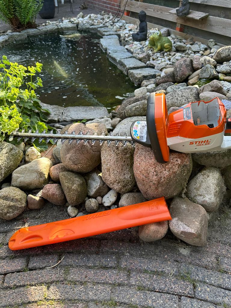 Stihl ACCU Heggenschaar exclusief accu en lader, Ophalen, Zo goed als nieuw, Accu, Stihl