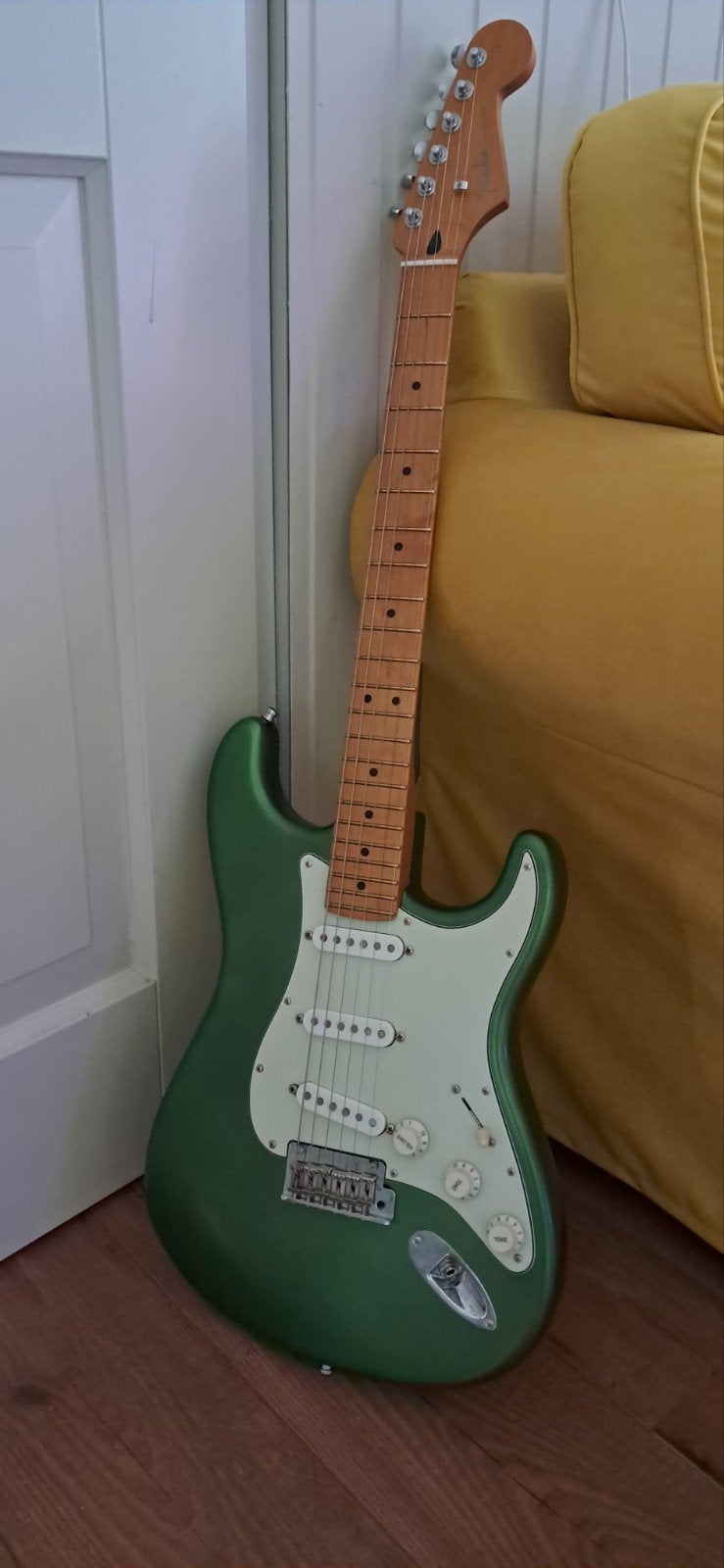 Fender Stratocaster, Ophalen of Verzenden, Zo goed als nieuw, Solid body, Fender