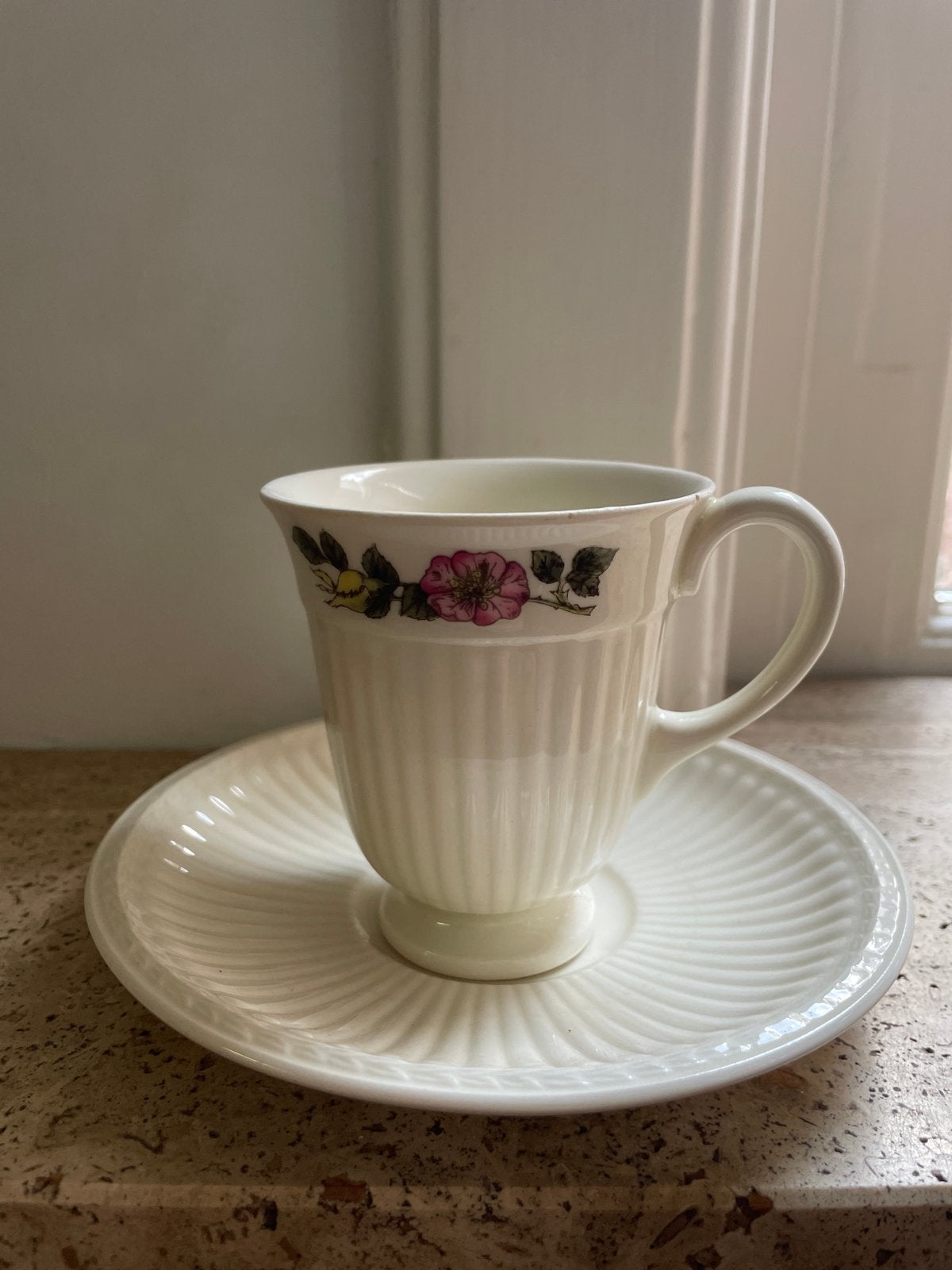 Wedgwood "Briar Rose" kop en schotel, Ophalen of Verzenden