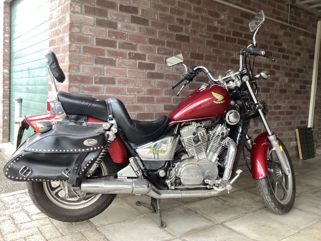Honda vt700, Motoren, Cardan-aandrijving, 2 cilinders, Chopper, Gebruikt
