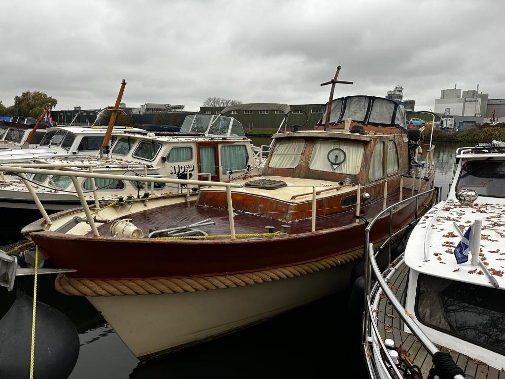 Boot opknapper te koop – 11.5 meter, Watersport en Boten, Ophalen, Gebruikt, Overige typen, Motorboot