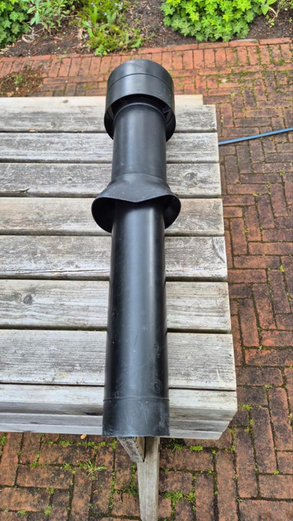 Complete dakdoorvoer met vlakke Muldenpan, Ubbink, Doe-het-zelf en Verbouw, Ventilatie en Afzuiging, Ophalen, Zo goed als nieuw