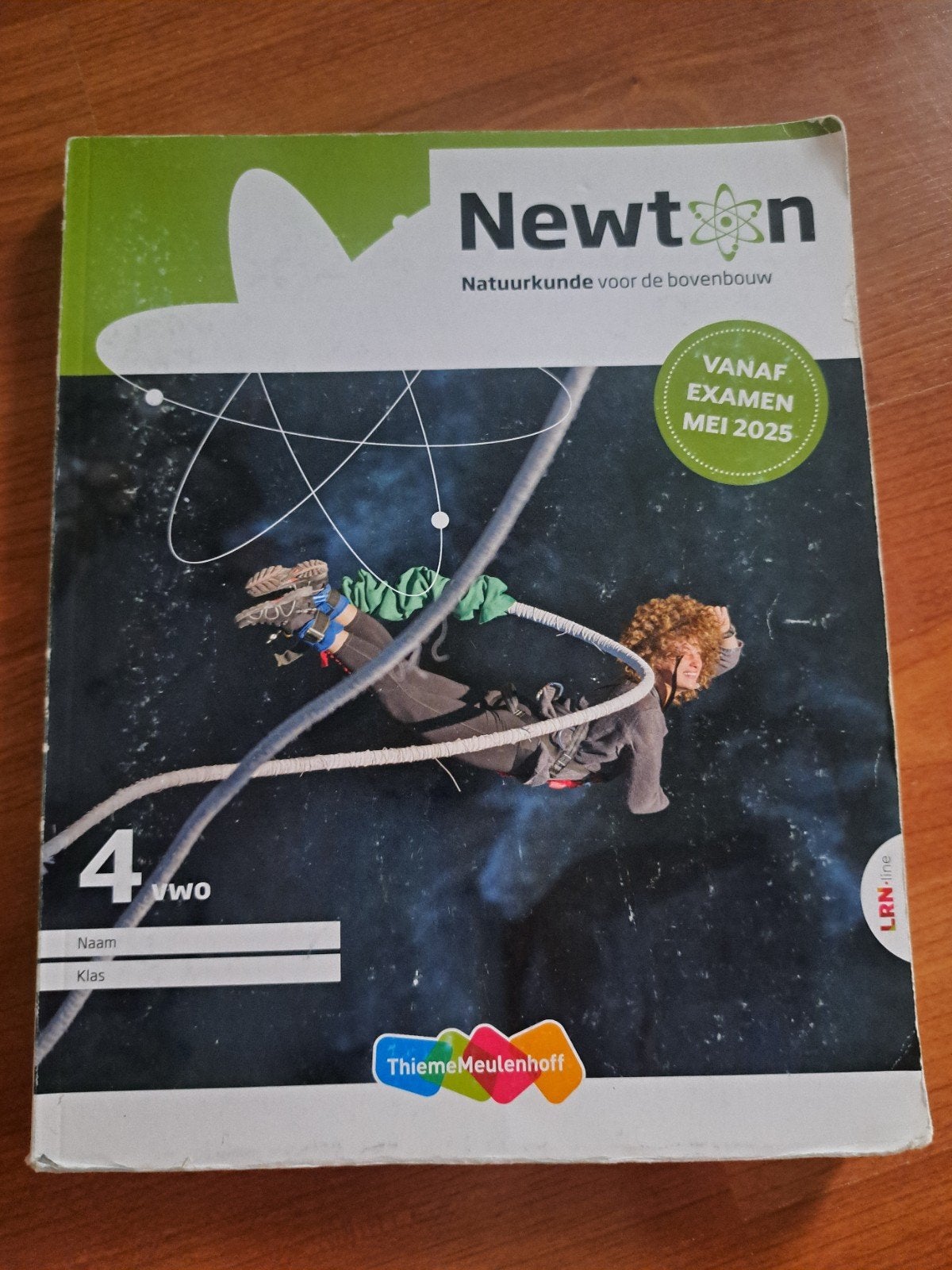 Newton Natuurkunde voor de bovenbouw 4 VWO, VWO, Natuurkunde, ThiemeMeulenhoff, Ophalen of Verzenden