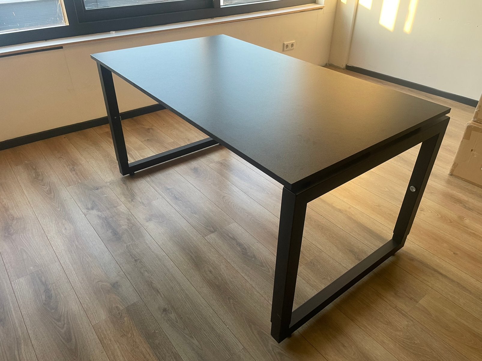 Bureaus 140x90 cm - Zwart, Modern Design, Ophalen, Zo goed als nieuw