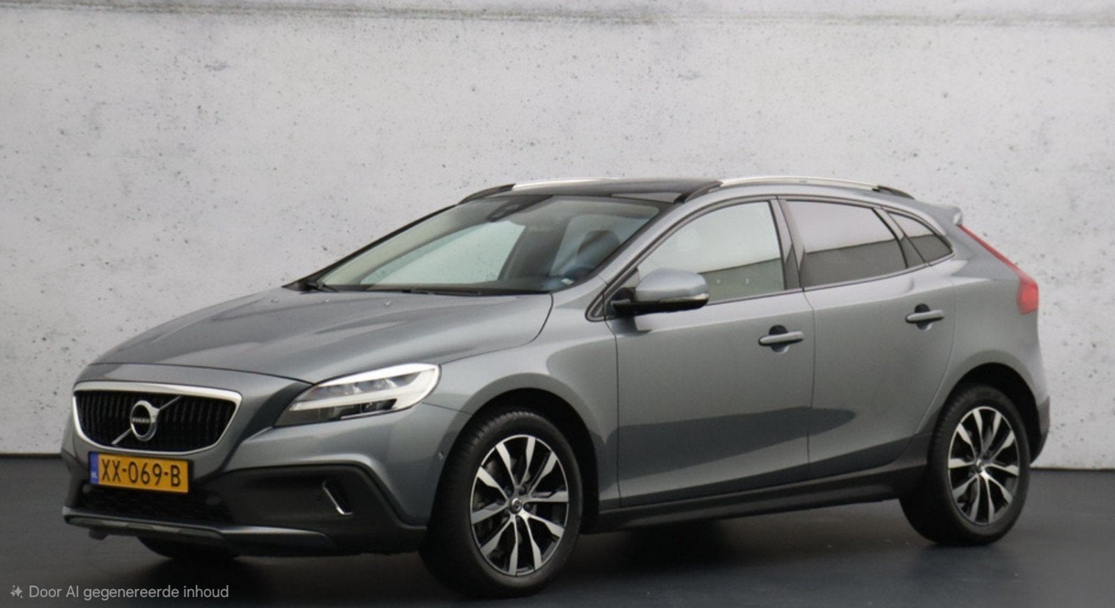 Volvo V40 1.5 T3 152PK Geartronic 2019 Grijs, Dealer onderhouden, 1498 cc, 4 cilinders, 700 kg