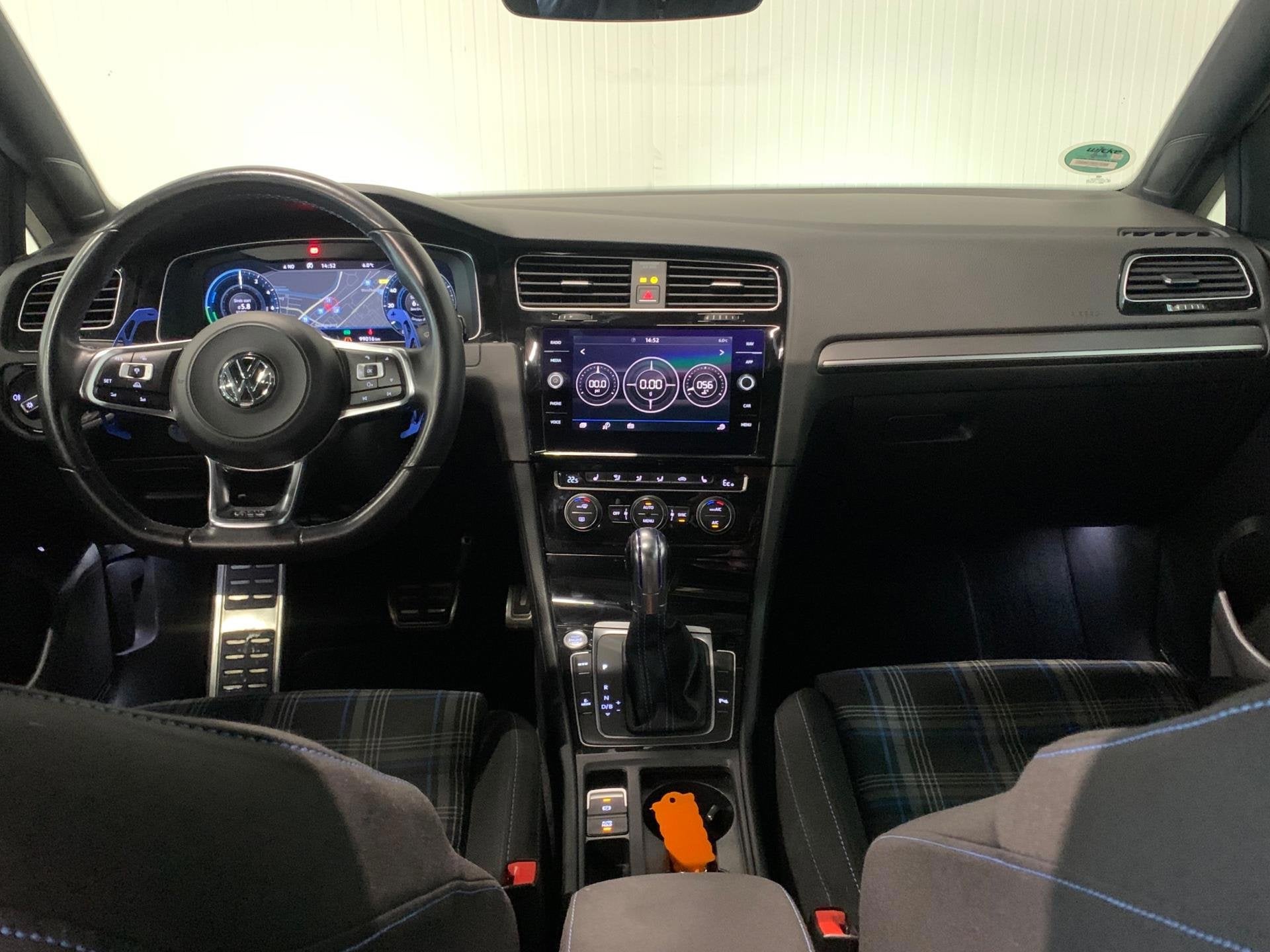 Volkswagen Golf 1.4 TSI PHEV GTE | PANO | VIRTUAL | CAMERA |, 8 kWh, Gebruikt, 4 cilinders, 150 pk