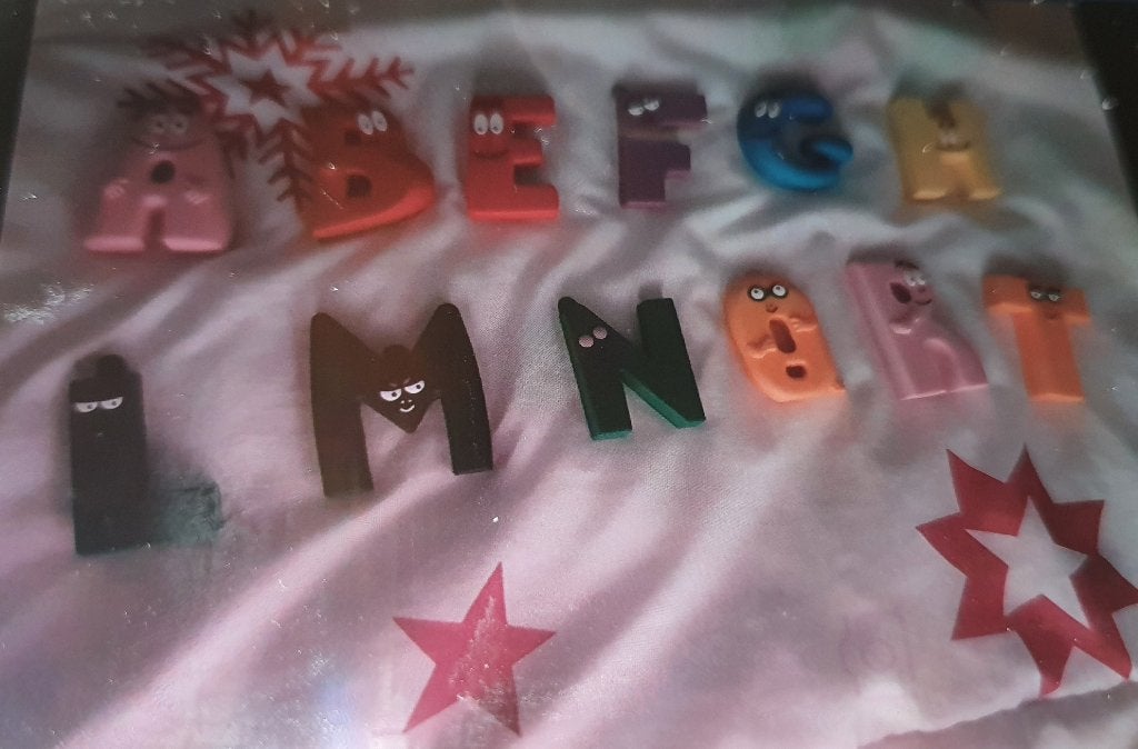 barbapapa 12 letters die magneten zijn, Ophalen of Verzenden, Zo goed als nieuw