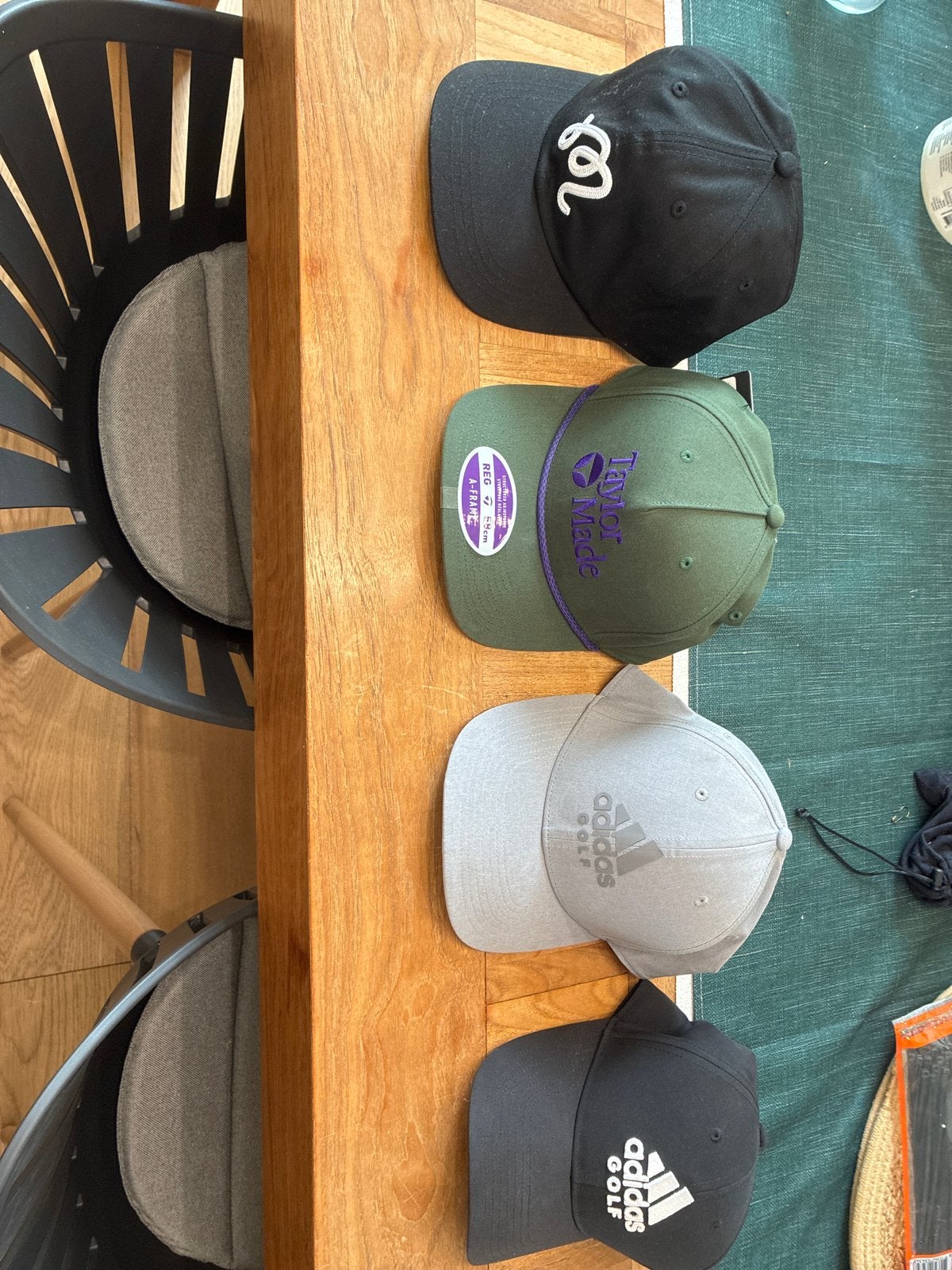 Golfpetten: Malbon, Taylormade (nieuw met kaartjes) en meer, Ophalen of Verzenden, Zo goed als nieuw, Kleding, Overige merken