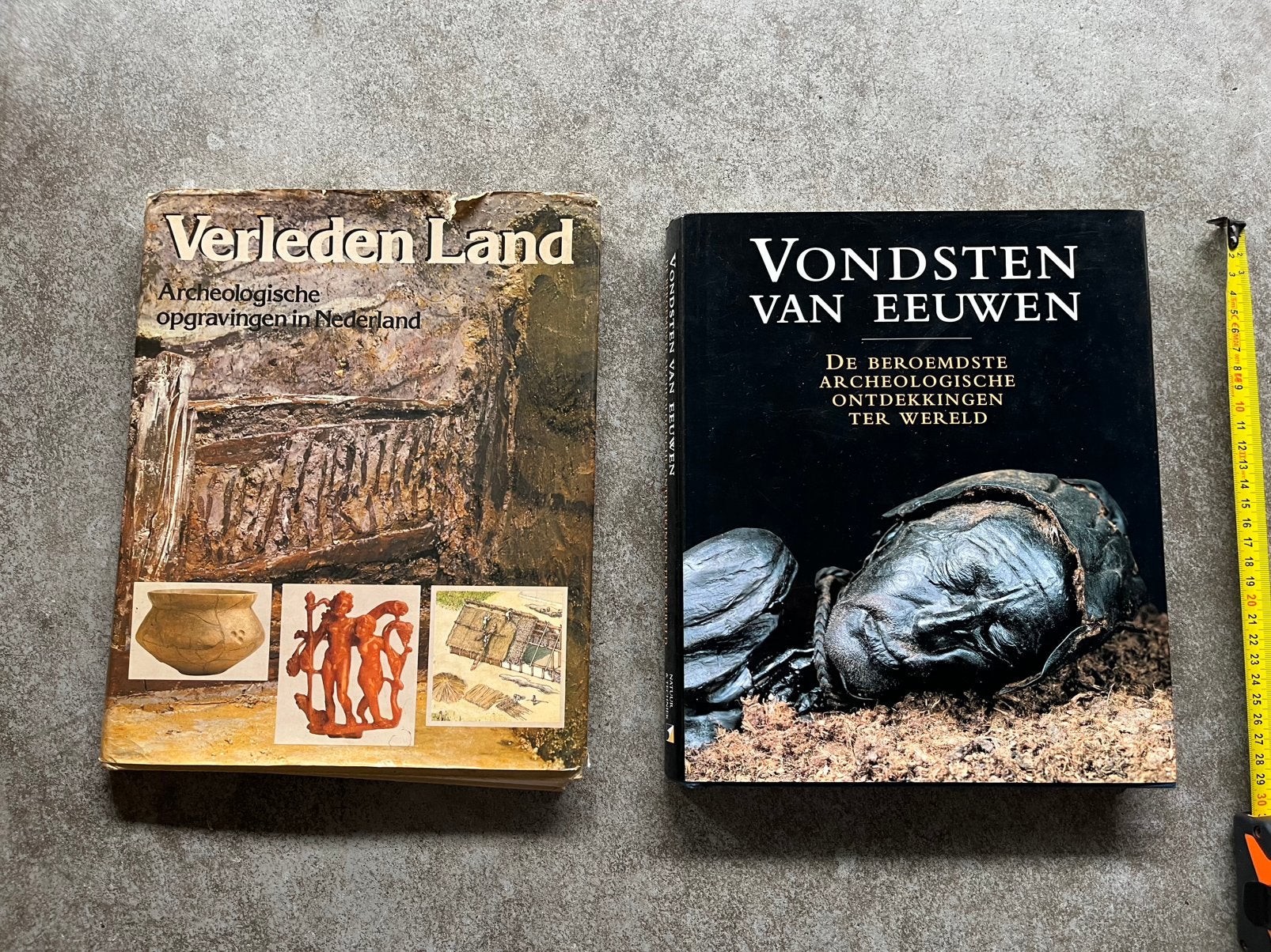 Vondsten van eeuwen & verleden land Nederland, Ophalen of Verzenden, Gelezen