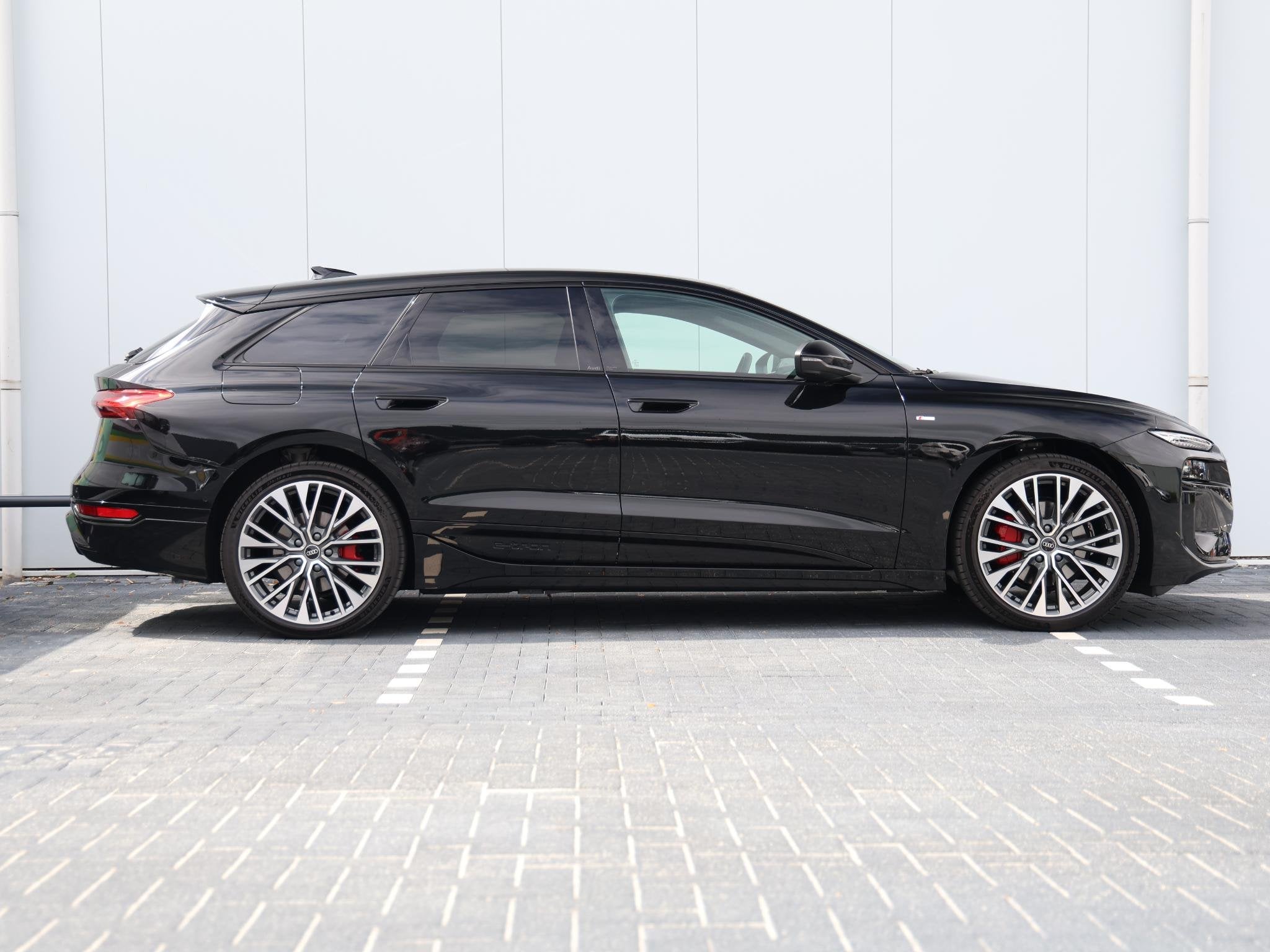 Audi A6 Avant e-tron S edition 83 kWh | 21" lichtmetalen vel, Auto's, Audi, Automaat, Achterwielaandrijving, Gebruikt, Zwart