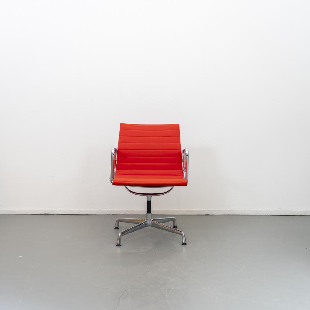 16x Vitra Eames Ea 108 Hopsak chroom Rood / Oranje, Niet ingevuld, Niet ingevuld, Ophalen of Verzenden, Zo goed als nieuw