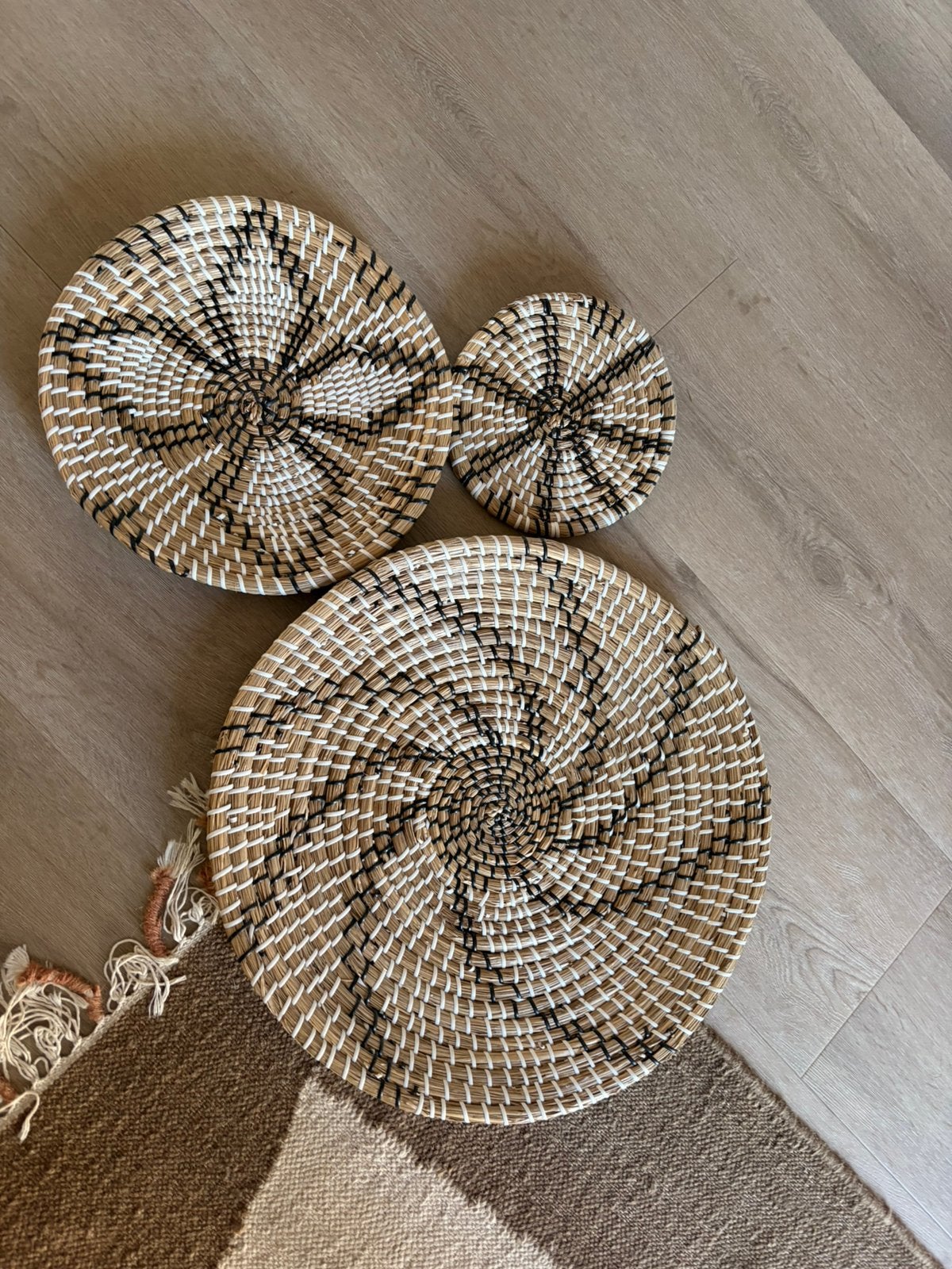 Set van 3 handgemaakte wanddecoraties van zeegras, Meerkleurig, Ophalen of Verzenden, Zo goed als nieuw, Natuurlijk materiaal