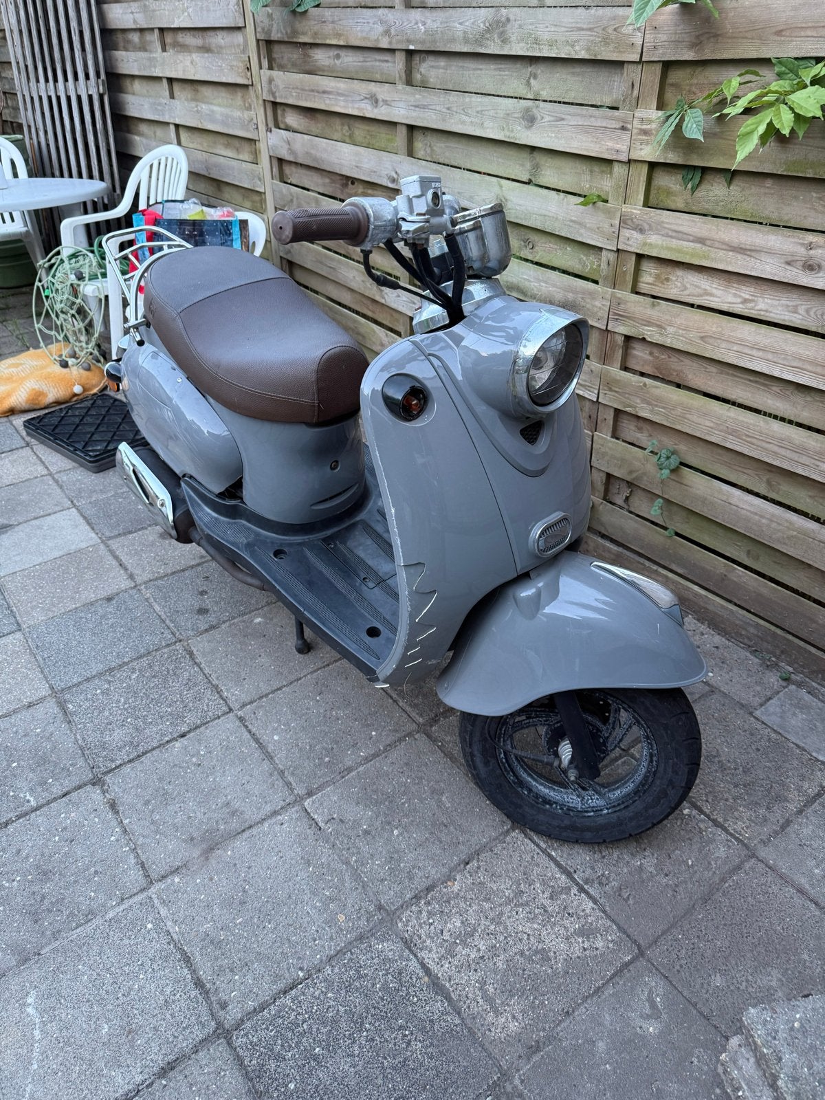 BTC ZNA V50 Old Classic Scooter - Grijs, Fietsen en Brommers, Scooters | Overige merken, Ophalen, Gebruikt, Maximaal 45 km/u, Benzine