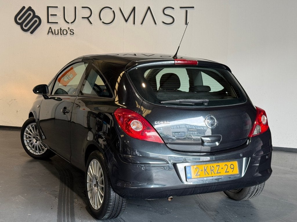 Opel Corsa 1.4-16V Design Edition Airco Stoelverwarming Pdc, Auto's, Opel, Voorwielaandrijving, Euro 5, 1398 cc, Zwart