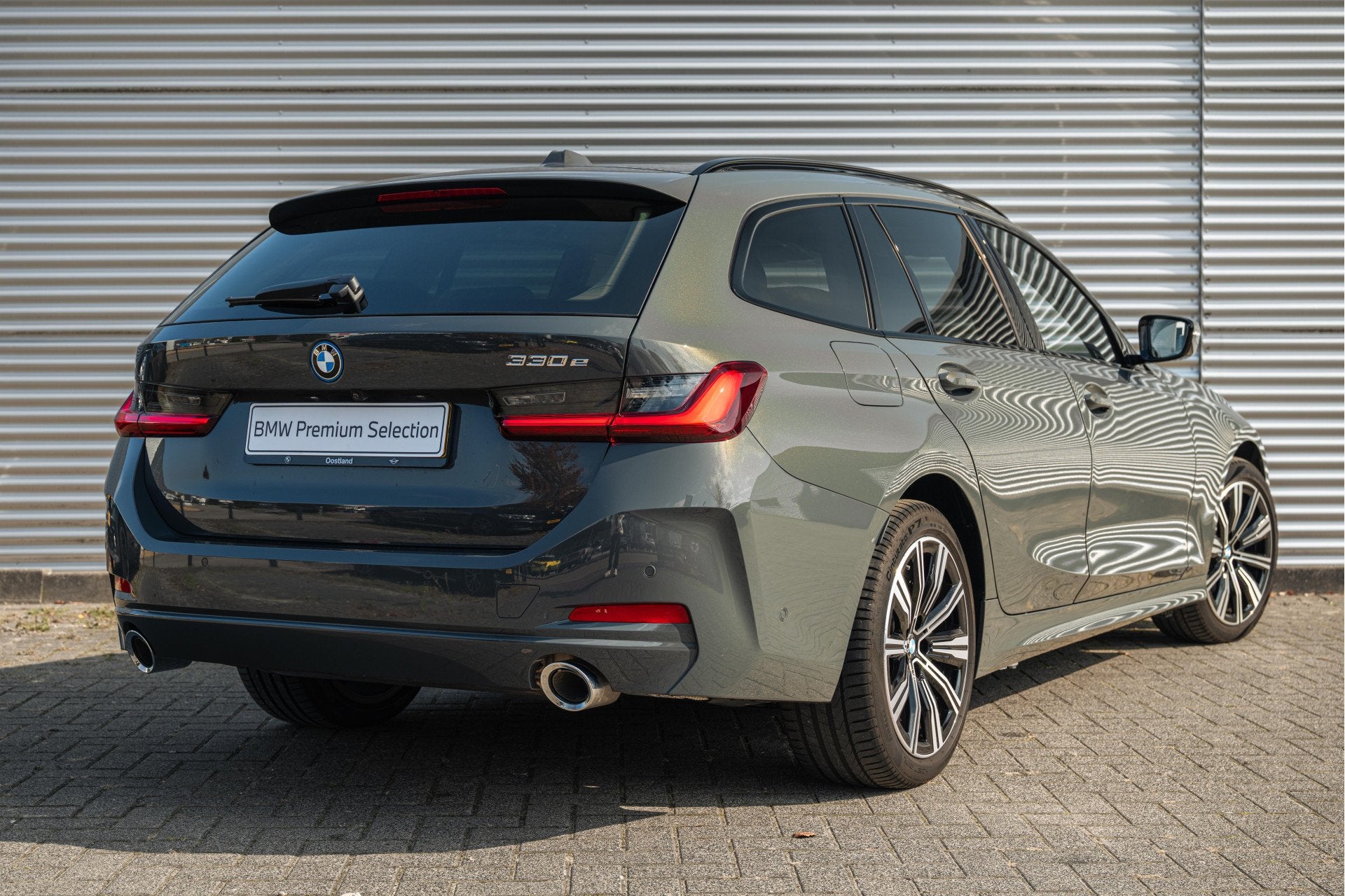 BMW 3 Serie Touring 330e Automaat / Achteruitrijcamera / Par, Automaat, Gebruikt, Euro 6, 4 cilinders