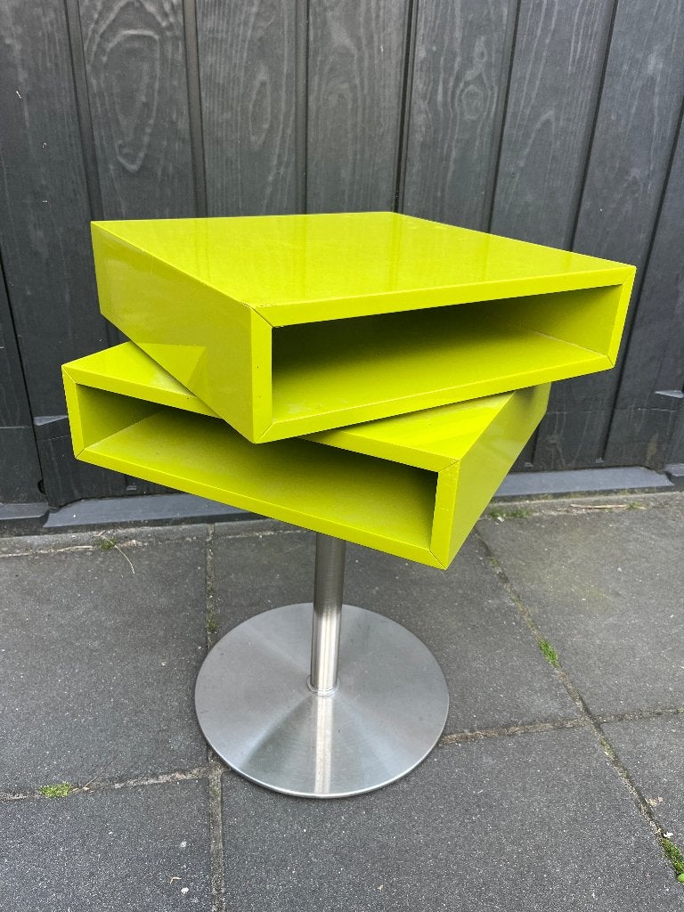 Tafeltje (design), Huis en Inrichting, Tafels | Sidetables, Ophalen, Gebruikt, 50 tot 100 cm, Overige materialen