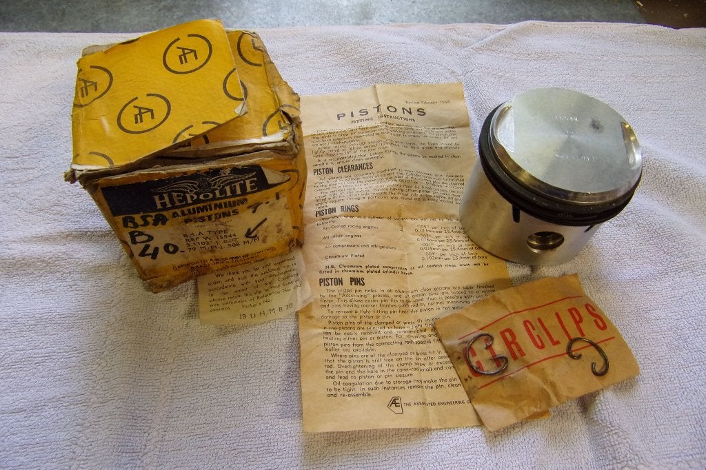 BSA Triumph  B50 B25 T25 en B40 onderdelen, Motoren, Onderdelen | Oldtimers, Ophalen, Gebruikt