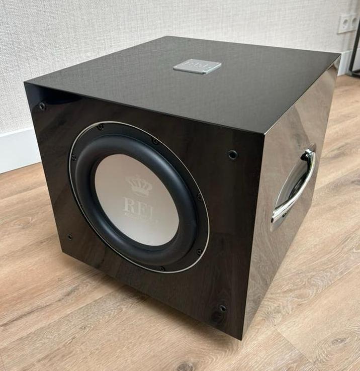 Rel S/510 high-end subwoofer hoogglans zwart, Subwoofer, Zo goed als nieuw, 120 watt of meer, Ophalen