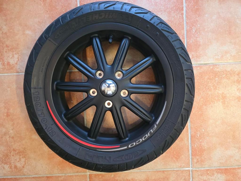 GILERA FUOCO MP3 Voorwiel met Michelin City Grip 120/70-12, Ophalen of Verzenden, Zo goed als nieuw, Overige typen, Piaggio