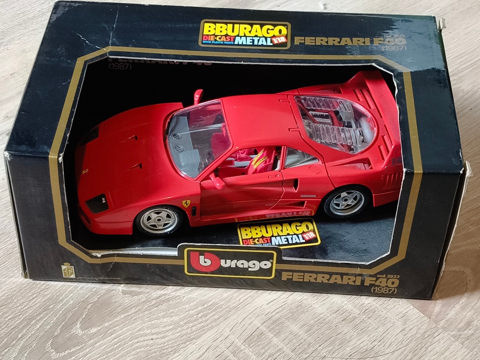 Ferrari F40 1987 Bburago 1:18, Hobby en Vrije tijd, Modelauto's | 1:18, Ophalen of Verzenden, Zo goed als nieuw, Bburago
