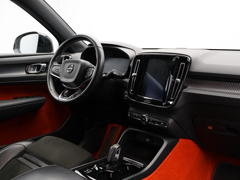 Volvo XC40 2.0 T5 AWD R-Design Intro Edition / Trekhaak / St, Gebruikt, Euro 6, 4 cilinders, 1969 cc