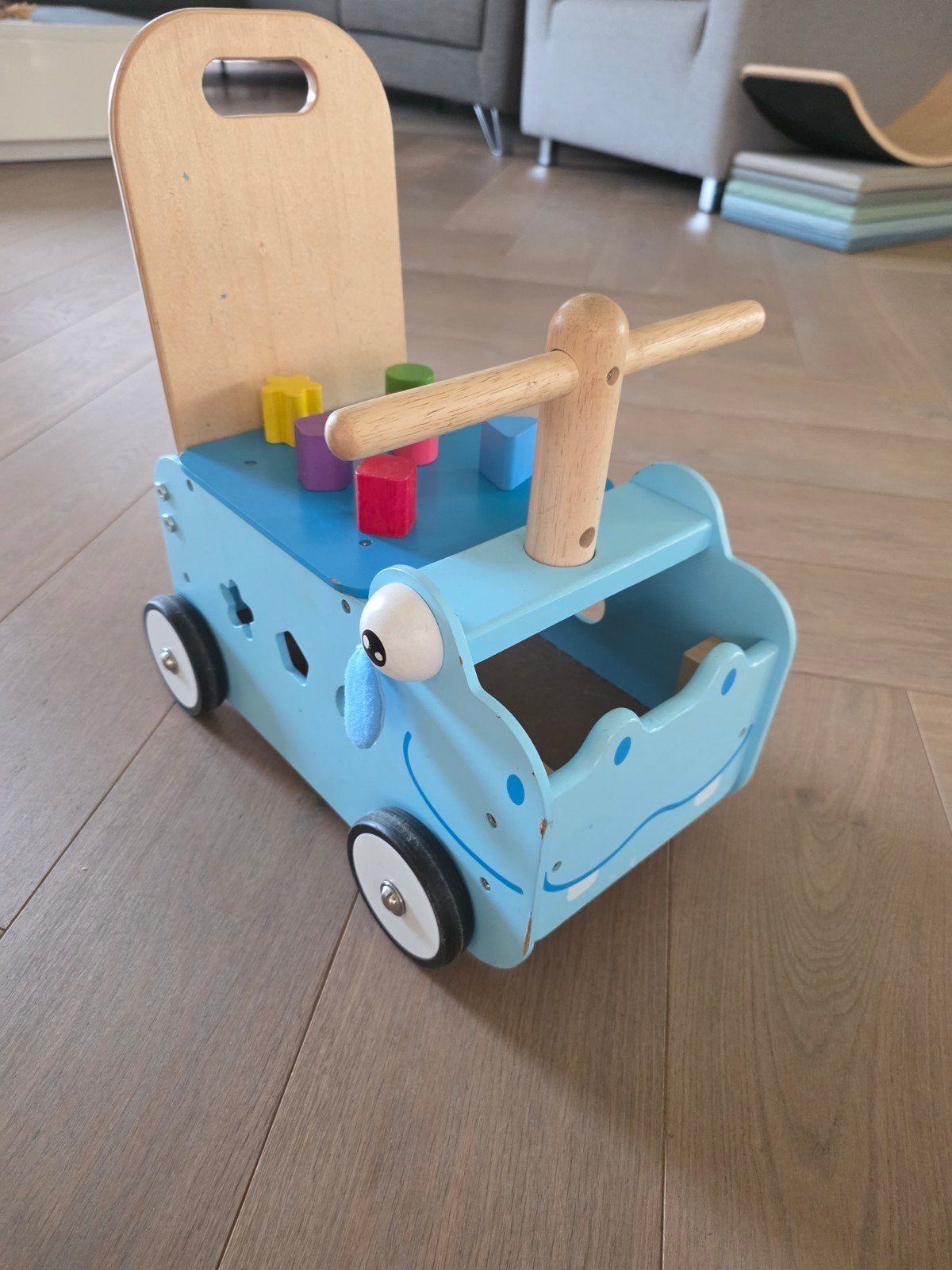 I'm Toy - Houten Loopwagen met blokken - Nijlpaard
I'm Toy -, Ophalen, Gebruikt, Duw- of Trekspeelgoed