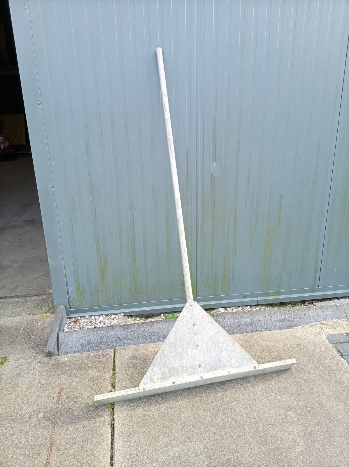 beton afrij, Ophalen