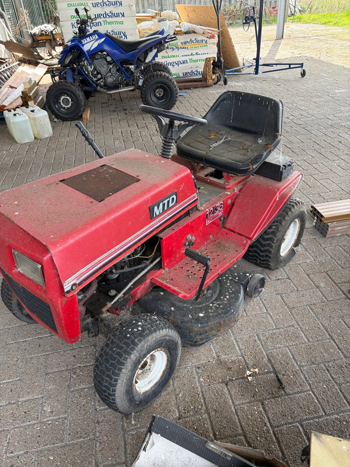 MTD Zitmaaier - Robuuste Benzine Grasmaaier, Tuin en Terras, Ophalen, Cirkelmaaier, Gebruikt, Benzine-grasmaaier