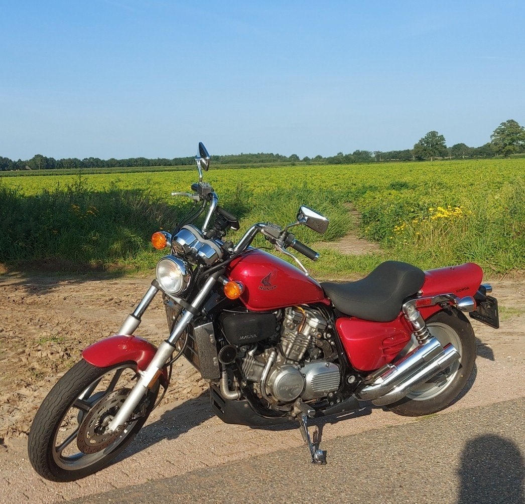 Honda Magna VF750C - Krachtige Chopper/Cruiser, 4 cilinders, Gebruikt, Particulier, Meer dan 35 kW