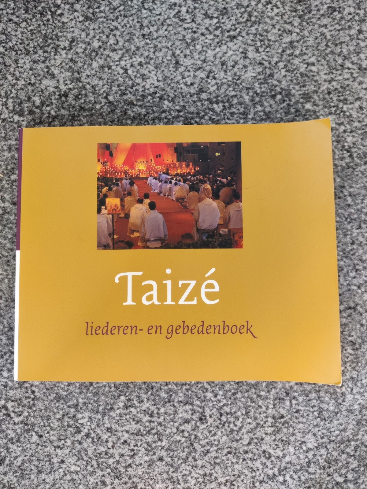 Het Taizé liederen- en gebedenboek, Ophalen of Verzenden, Zo goed als nieuw