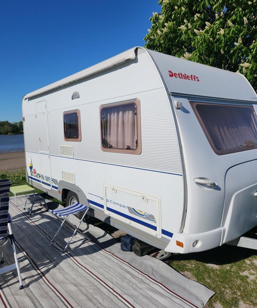 Caravan Dethleffs EF2 met luifel/mover/fietsenrek/voortent, Particulier, Tot en met 4, Standaardzit, Koelkast