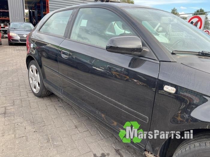 Portier 2Deurs rechts van een Audi A3 (LY9B), Gebruikt, -, Deur, -