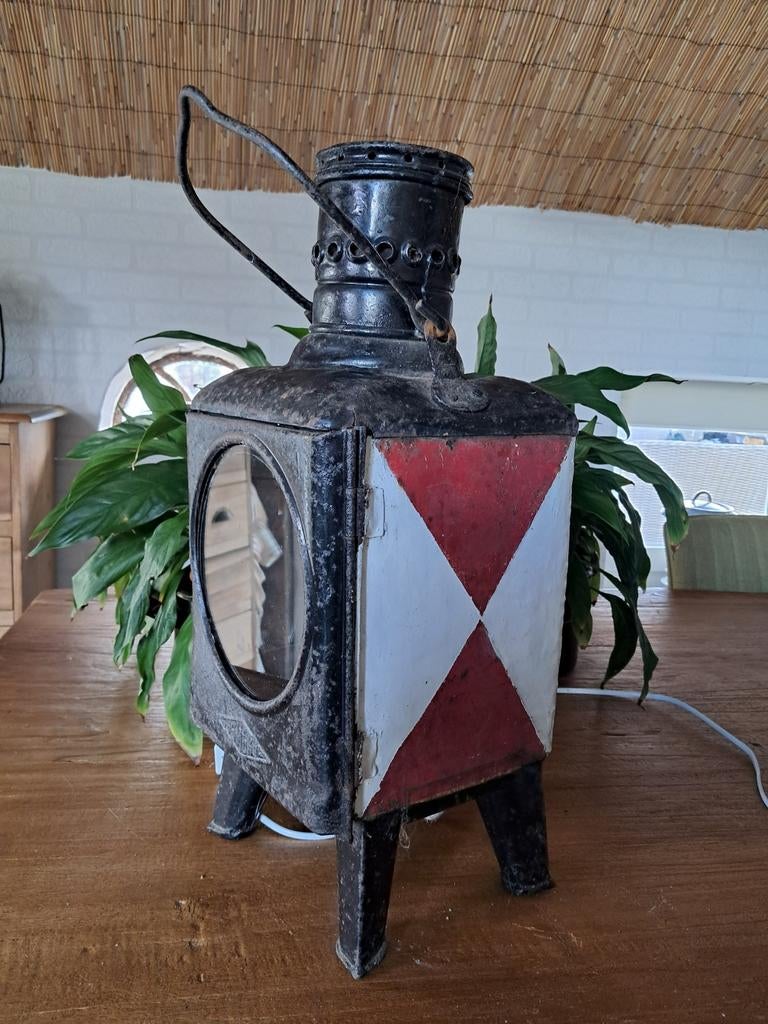 Te koop oude seinlamp / lantaarn Deutsche Bahn, Ophalen