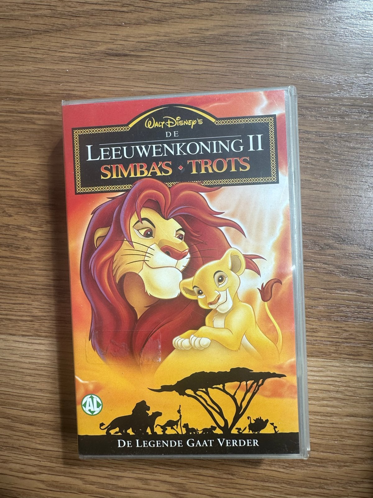Walt Disney's De Leeuwenkoning II: Simba's Trots VHS, Nederlands ondertiteld, Gebruikt, Alle leeftijden, Kinderfilm