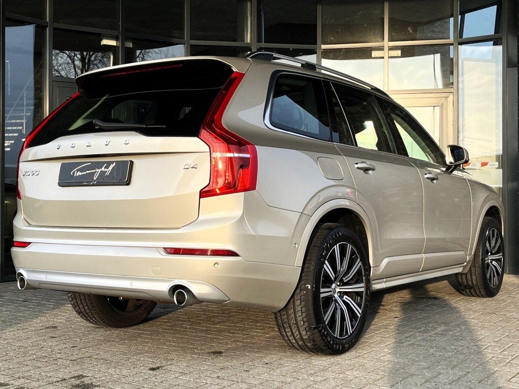 Volvo XC90 2.0 D4 MOMENTUM - 7-PERS. - PANO.DAK - 21 INCH, Auto's, Volvo, Euro 6, 4 cilinders, 1969 cc, 7 stoelen