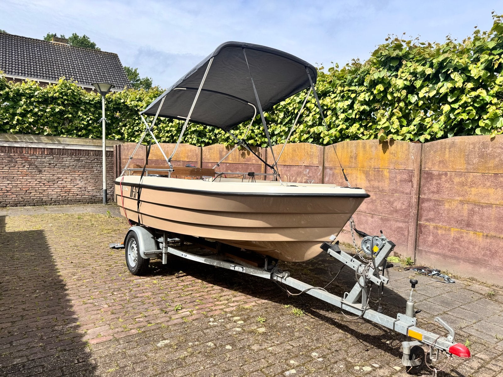 Nicky 380 Plezier/visboot met Yamaha 15 pk  met trailer, Overige merken, Gebruikt, Buitenboordmotor, Biminitop