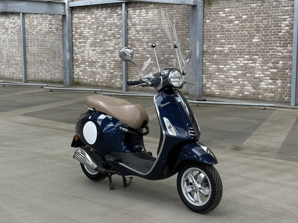 Vespa Primavera 50cc Blauw Kenteken Scooter - Grote Service, Ophalen, Overige modellen, Zo goed als nieuw, Benzine