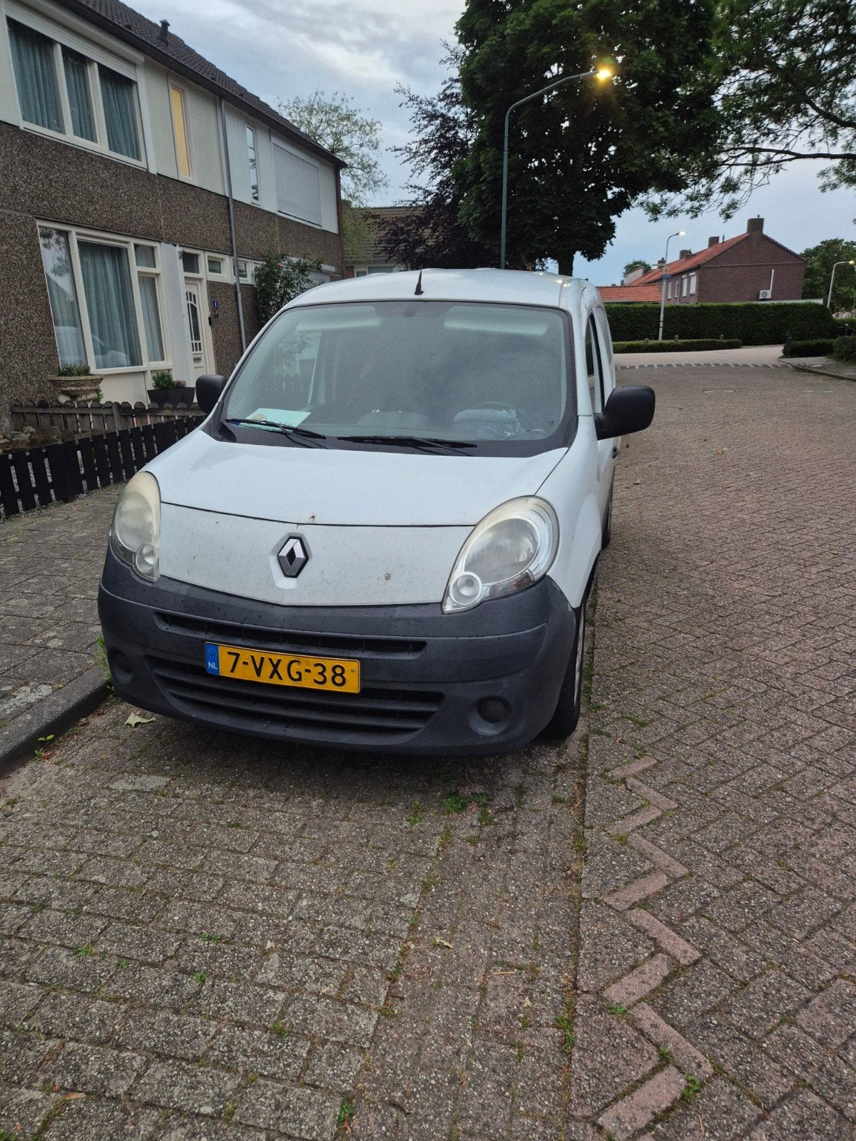 Renault Kangoo 1.5 DCI 55KW 2012, Euro 5, 74 pk, Zwart, 4 cilinders
