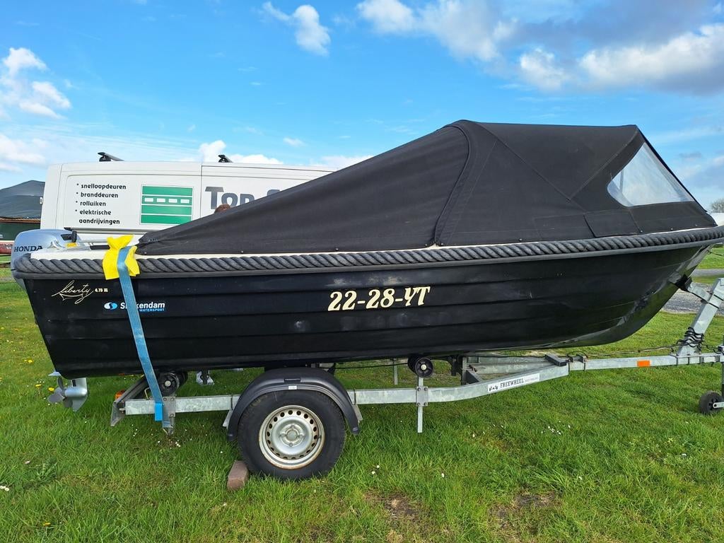 Mooie Liberty 475xl sloep met 15 pk Honda buitenboordmotor, Watersport en Boten, Sloepen, Ophalen, Gebruikt, Buitenboordmotor