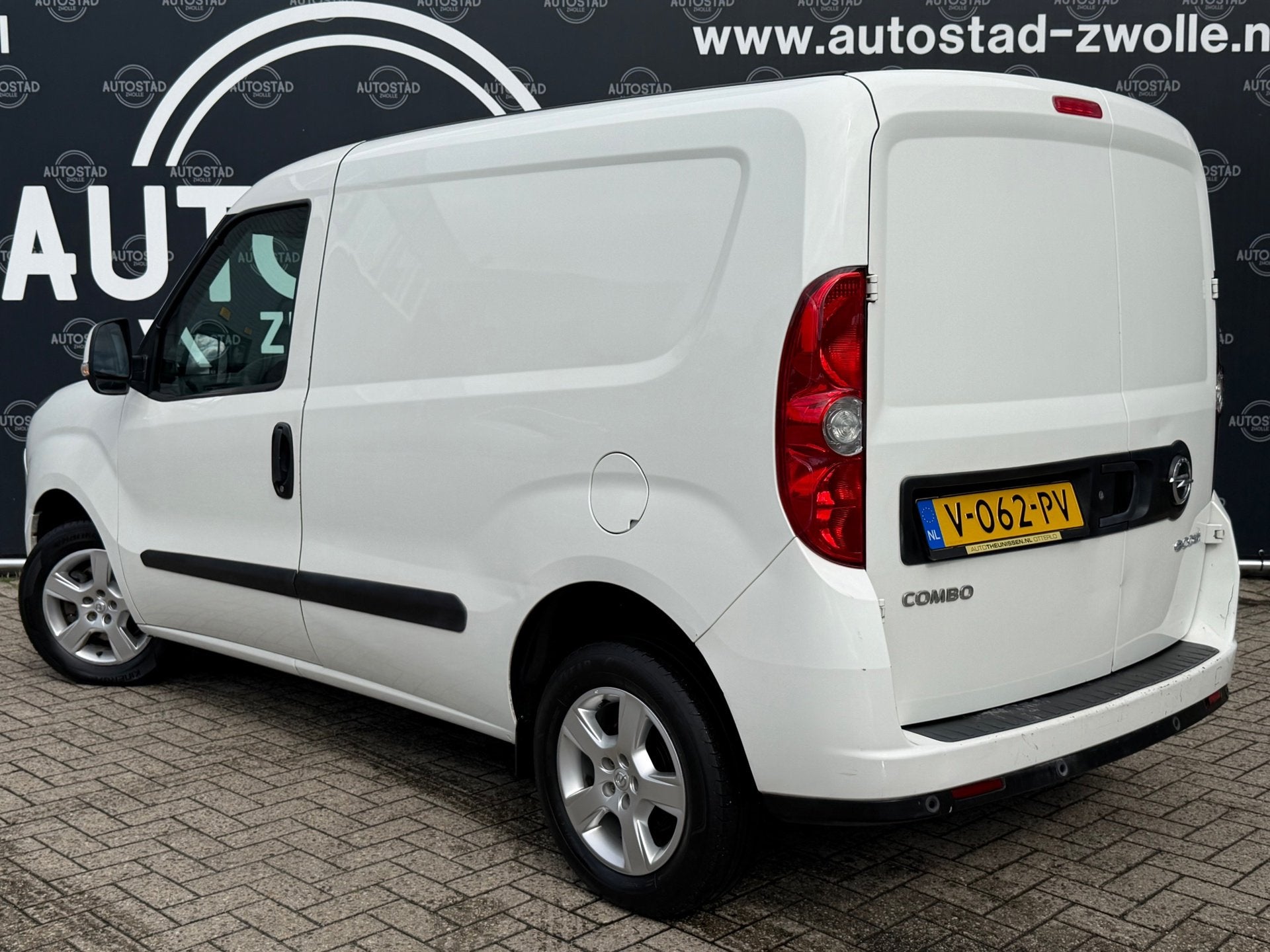 Opel Combo 1.3 CDTi L1H1 Sport NL-Auto / NAP / APK / Airco, Voorwielaandrijving, Stof, Wit, Origineel Nederlands