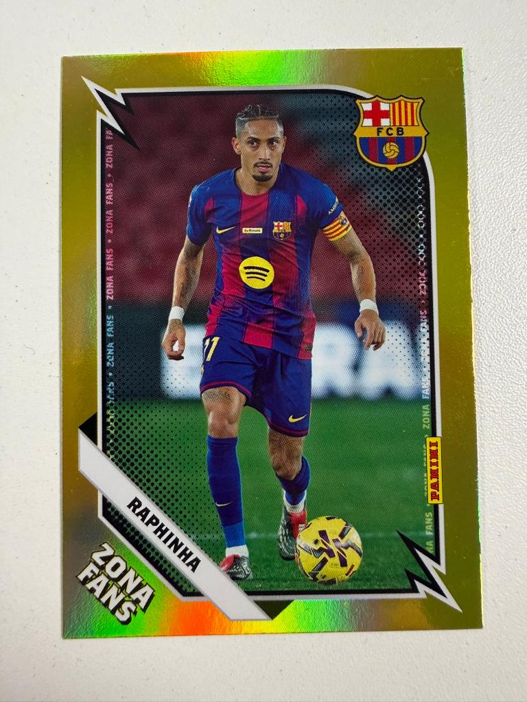 Raphinha Gold Zona Fans Panini Club FC Barcelona 2025-26, Ophalen of Verzenden, Nieuw, Buitenlandse clubs, Poster, Plaatje of Sticker