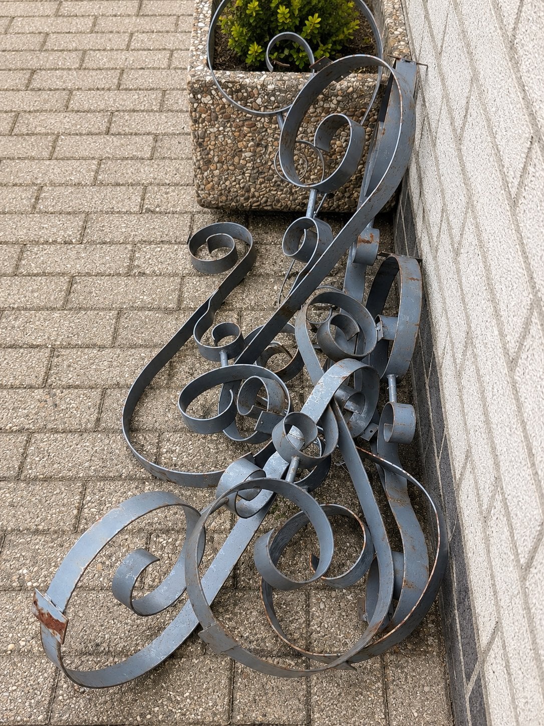 Sierlijk smeedijzeren ornament / decoratief hekwerk, Ophalen, Zo goed als nieuw